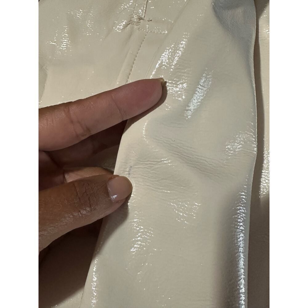 River Island Mini Skirt Women's 6 UK/2 US Cream Faux Leather NWOT - Picture 6 of 7